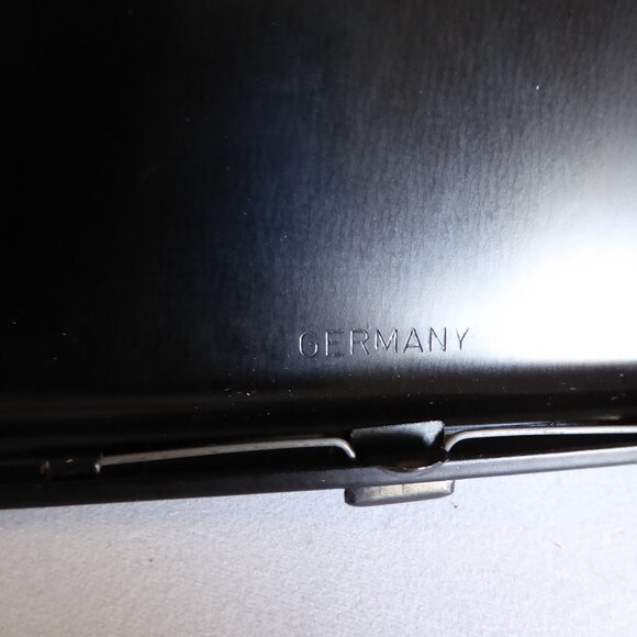 VINTAGE NEW HINGED CIGARETTE HARD CASE GERMAN LEATHER BLACK GUN METAL - Picture 8 of 9